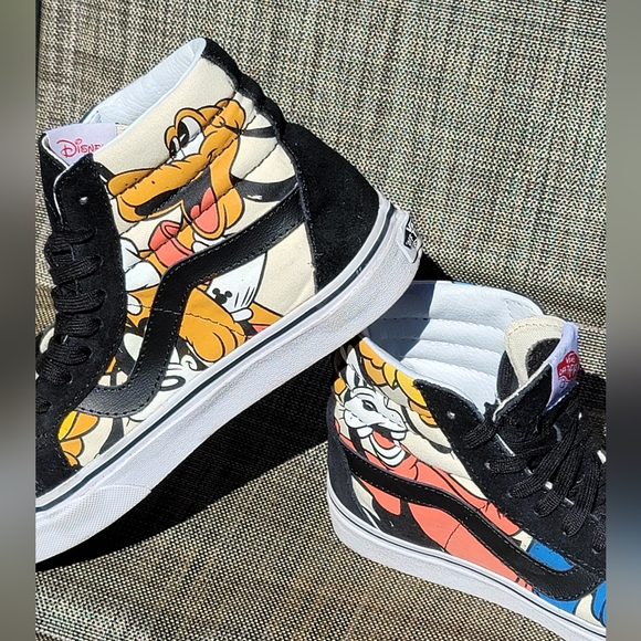 Vans Disney Sk8 Hicut Mickey & Friends Sneakers - Wmns Size 6.5 or 23cm - Picture 2 of 16